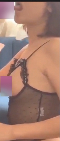 莉莉的健身小合集：颜值御姐自拍视频和照片