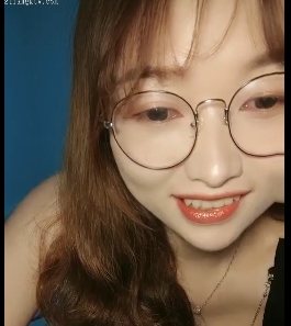 小苏苏妲己：女主播邻居互动作品视频直播简介2.64G