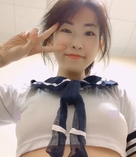 田筱惠:大美女的小合集,颜值与身材的反差,视频和照片展示