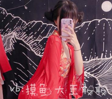 富人的奇怪器就婧土豪专享系列，女神级身材和颜值，视频教育