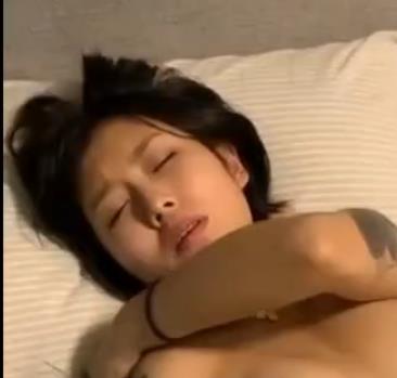 抖音网红王大炮露脸电钻女神套路粉丝王动L模商品抖音网红王大炮露脸电钻女神套路粉丝王动L模