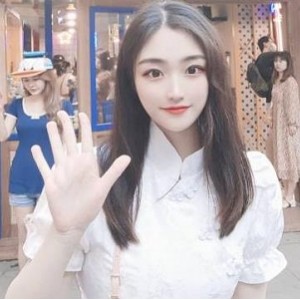 南航空乘二度幽会女神，颜值脸部轮廓引爆2000元把玩