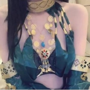 Cos迦南女神玩具-橘红色，语音逗趣