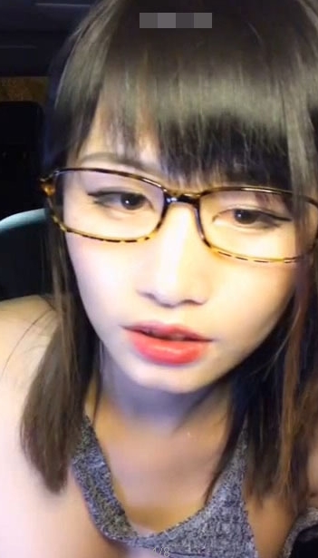 退役女主播魅心经典不朽户外传奇合集：狼人杀诱惑相片视频高清版本