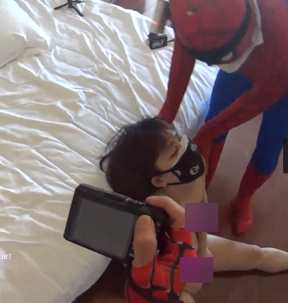 蜘蛛侠Cosplay服装惊喜女友约会剧情片