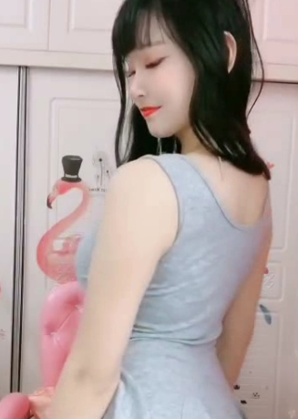 欧阳娜娜明星定制白兔热舞