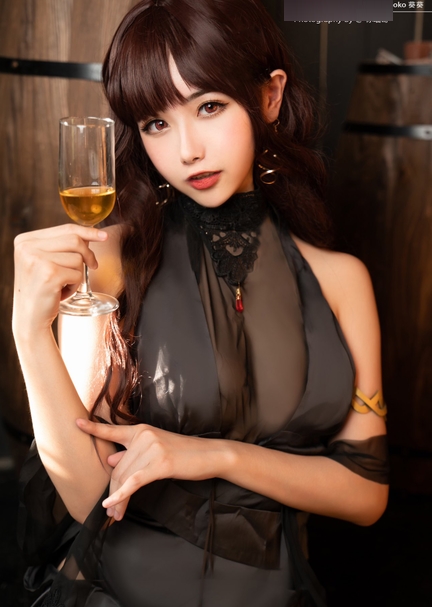 Momoko葵葵的二次元COS女主漫画，尺度大，前车大灯效果，D规模18R，超多布料43套，总共7.4G