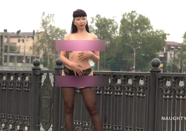 性感透视装下垂奇妙感绅士