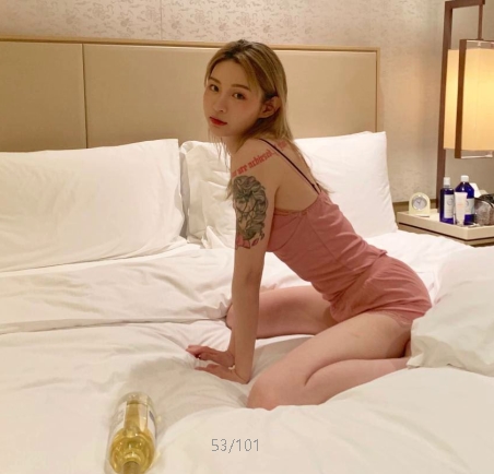 斗鱼超人气网红大咖的600万粉丝流网红痞幼散播性感私拍的完整合集877P-500M抖音高颜值好身材反差极大的重机车少女人渣男友有尺度的私拍情侣小情调写真绅士