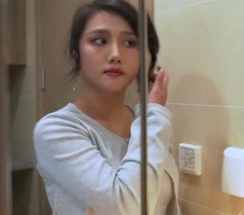 久妖制片厂女主呻吟诱惑老板，身材诱人，技术资源丰富的剧情片