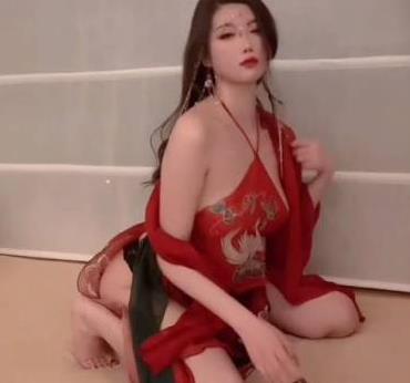 杨晨晨-人气女神-异域风情-红妆-花生米-2V-2.9G-颜值-服装-诱惑力