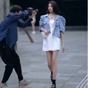 -虎牙超人气宅男兰兰鹿鹿交友门事件绝版合集正片-抖音精选7V2.5G度盘抖音大咖金主霸霸Y乱岛国女星-事件原片直播精彩片段