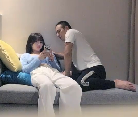 -虎牙超人气宅男兰兰鹿鹿交友门事件绝版合集正片-抖音精选7V2.5G度盘抖音大咖金主霸霸Y乱岛国女星-事件原片直播精彩片段