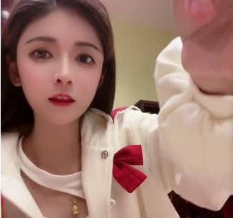 抖音网红狗头妹子最新视频：颜值身材大众女神男友爆料