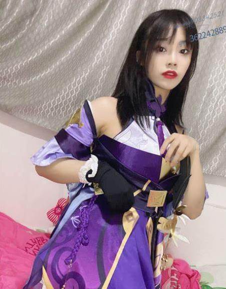 虎牙超级人气颜值童颜巨R反差婊罗莉有尺度合集2.3GB网红鱼子酱圣诞节浮力姬身材前车大灯反差婊道具绅士