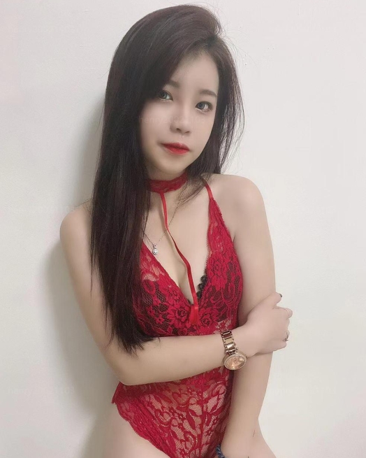 美女主持人的自拍照片,分享给宝岛情侣,共有77张照片,视频长度为2分钟,大小为821MB,可通过百度盘获取,永久链接。