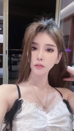 高颜值美眉的专属玩具-大罩杯粉嫩美眉