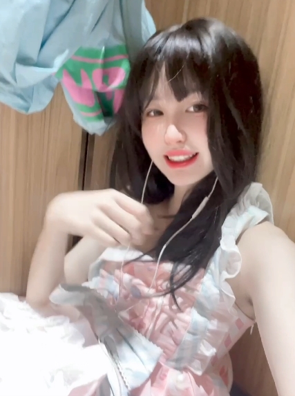 反差婊比心陪玩资源合集