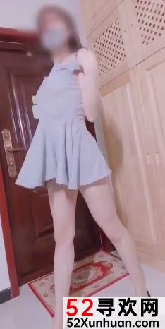 咚小姐的热舞视频照片合集：身材精选，大长腿互动妖娆着装JK学生服装养眼