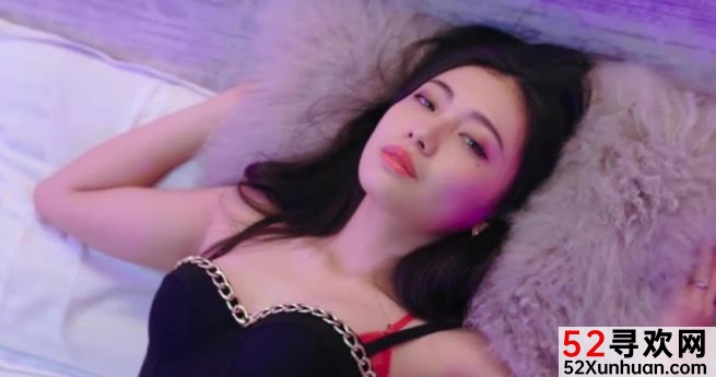 PureBeauty:职业摄影师拍摄的夏暮光小姐姐写真，展现性感女人味JVID:红苹果身材的女特工，在奈斯模特的视频和照片中展现出来大小:夏暮光小姐姐的写真作品，体现了她的身材优势