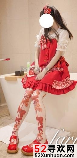 Faris_kitten的推特、微博、抖M上的白H小老虎视频（1.28G）