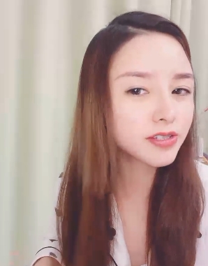 光阴美腿女神:黑色网袜1V+四人游,1.48GB百度盘双重压缩