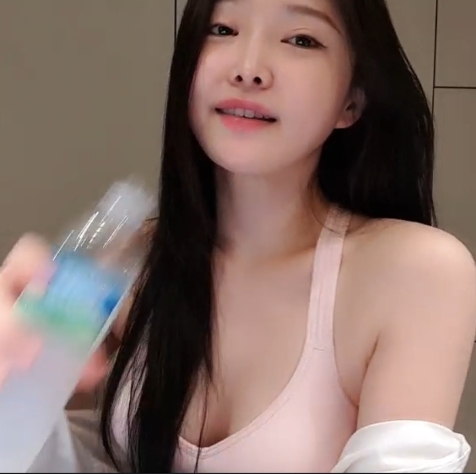 韩国收费房第三辑：Flextv、PandaTV和Afreecatv的身材和颜值漏两点视频，永久有效，失效补，防爆链接。