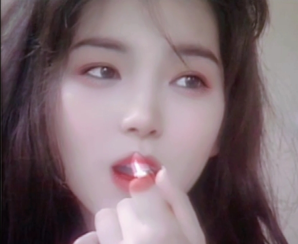 自行打包的颜值天花板大佬知道名字的1V+视频529MB百度盘