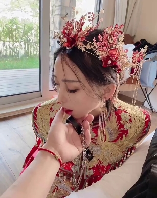 商品转载搬运胖臀小乖乖女兔兔高价秀禾vip群私拍8V5P273MB百度盘