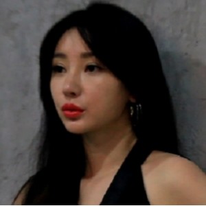 柳岩私拍作品视频展示