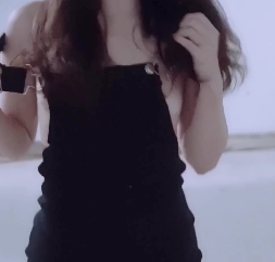 户外展示的白嫖尤物，性感的妻子Nina，打粑粑合集，90v600P