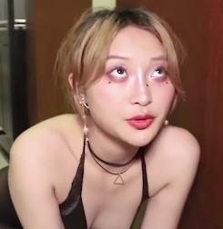 美少妇哀羞视频，高清3V，1.95G，百度云