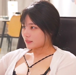 开放的舅妈和侄子一起玩棒子，放飞自我，狂怼SE和YOU的音屏障。