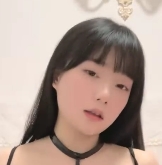 邻家女神的美妙境界：疯狂兴奋的幼齿道具在神秘处出水（百度盘）