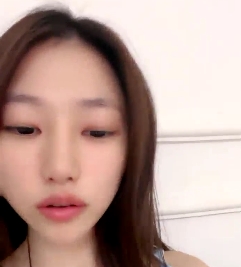 白领上班被玩弄，喷鼻血的一线城市人事表演