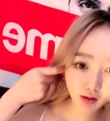 网红女神的特写揉搓内裤，1V视频，584MB百度盘下载