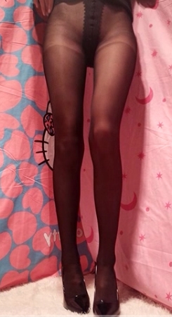 軟萌妹子-小仙-黑絲-高跟