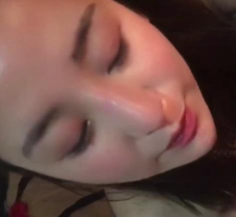 最强档91大神精选乖乖女妻子T情系列甄选35V2.7G精选乖乖女妻子T情系列35V2.7G