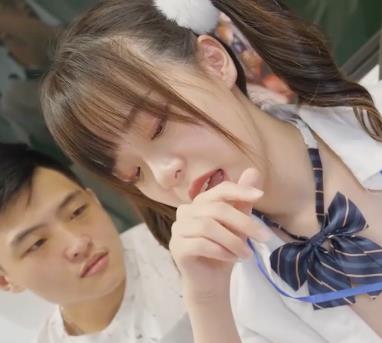 地铁乘务员面对乘客的压力