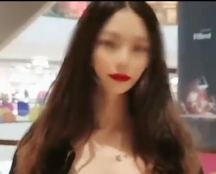 精选烧货:精选的热门商品反差婊:时尚潮流款式Exhib:展示自信风采精彩露脸:精彩的面部表情展示打野:户外运动装备