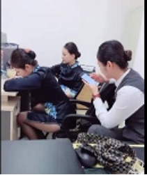 房地产经理与女同事发生搭讪关系，拍摄了一段1V-729M的视频