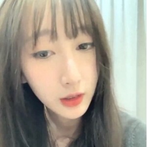 精选校花黑丝JK服装无屏障C1v687MB百度云