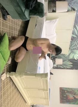 漂亮馒头网红雪炫多姿势C玩弄扭动视频下载