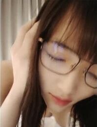 深夜眼镜娘在杭州大学萧山区羞涩地搭讪小哥