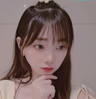 S母黄宛琳自拍视频曝光！4V-1.1G，时长12分，完美露脸！