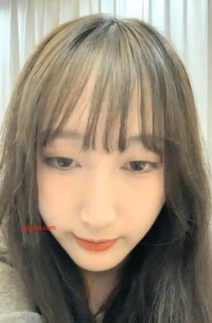 都美竹:女神级自拍视频,身材美腿翘臀玉兔颜值花活服饰,大小770MB