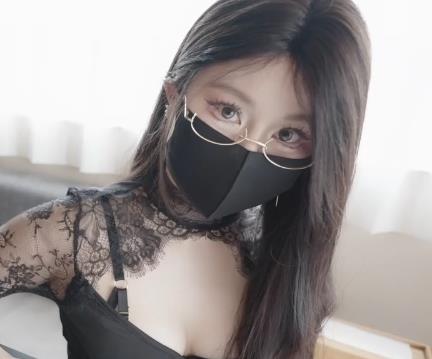 台北娜娜2月新作：老师2024偷K片完整版，1V-967M，漏N子实战，美瞳无保护爆弄进入