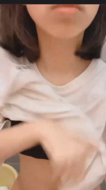 小蛮腰女神，身材绝顶[20v+151M][百度盘]视频