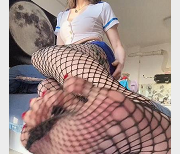 软软：黑丝高跟诱惑主播，3V3.4G付费资源，腿美足系列福音