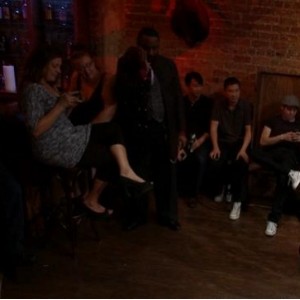 “炸裂观赏派对：束缚一字马L莉多人P轮番上阵”